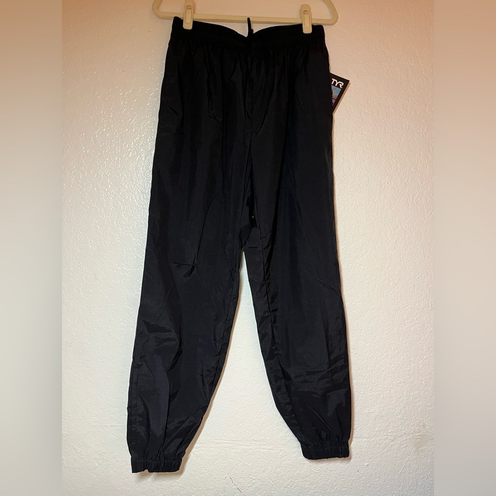 NWT TYR black swish windbreaker jogger pants men’s size large